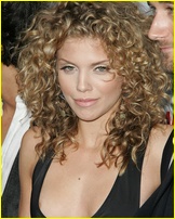 annalynne-mccord_13.jpg - 200 KB