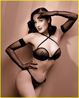 dita-von-teese_04.jpg - 109 KB