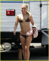 hayden-panettiere_08.jpg - 164 KB