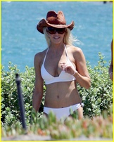 heather-locklear_04.jpg - 163 KB