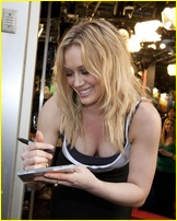 hilary-duff_09.jpg - 158 KB