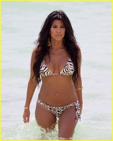 kourtney-kardashian_01.jpg - 109 KB