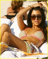 kourtney-kardashian_10.jpg - 99 KB