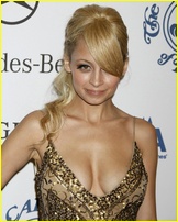 nicole-richie_14.jpg - 177 KB