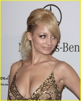 nicole-richie_15.jpg - 138 KB