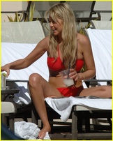 tara-reid_02.jpg - 202 KB