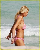 tara-reid_10.jpg - 119 KB