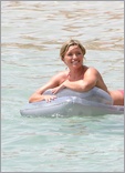 Tina Hobley Nude Pictures