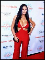Abigail Ratchford Nude Pictures
