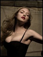 Amanda Seyfried Nude Pictures