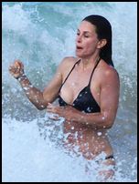 Courteney Cox Nude Pictures