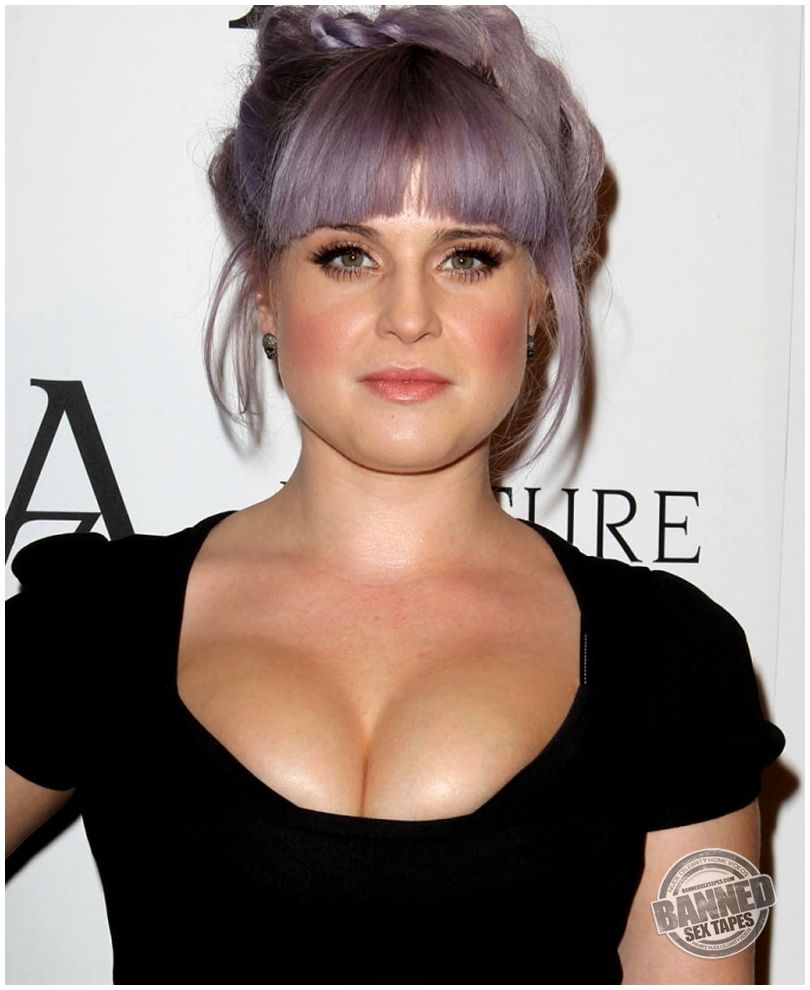 Kelly osbourne naked