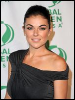 Serinda Swan Nude Pictures