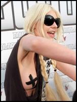 Taylor Momsen Nude Pictures