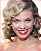 annalynne-mccord_11.jpg - 165 KB