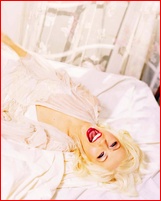 christina-aguilera_14.jpg - 107 KB