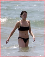 neve-campbell_02.jpg - 160 KB