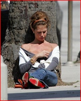 nikki-cox_11.jpg - 275 KB