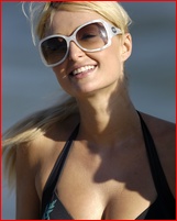 paris-hilton_09.jpg - 155 KB