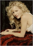 Julie Benz Nude Pictures