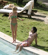 Ashlee Simpson Nude Pictures