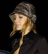 Ashlee Simpson Nude Pictures