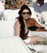 Michelle Trachtenberg Nude Pictures