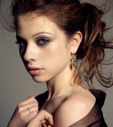 Michelle Trachtenberg Nude Pictures