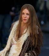 Sienna Miller Nude Pictures