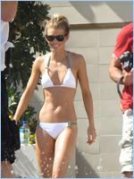 Annalynne Mccord Nude Pictures