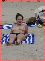 Kelly Brook Nude Pictures