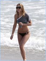 Leighton Meester Nude Pictures