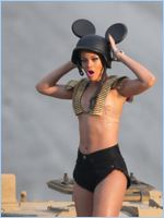 Rihanna Nude Pictures