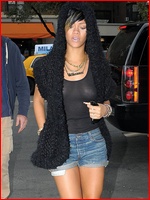 Rihanna Nude Pictures