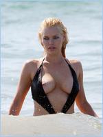 Sophie Monk Nude Pictures