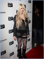 Taylor Momsen Nude Pictures